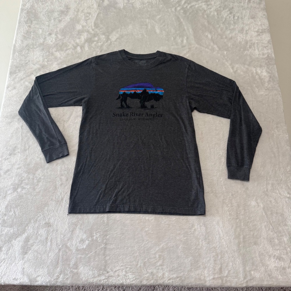 Patagonia MensLong-Sleeved Fitz Roy Bison Responsibili-Tee T-Shirt S Gray